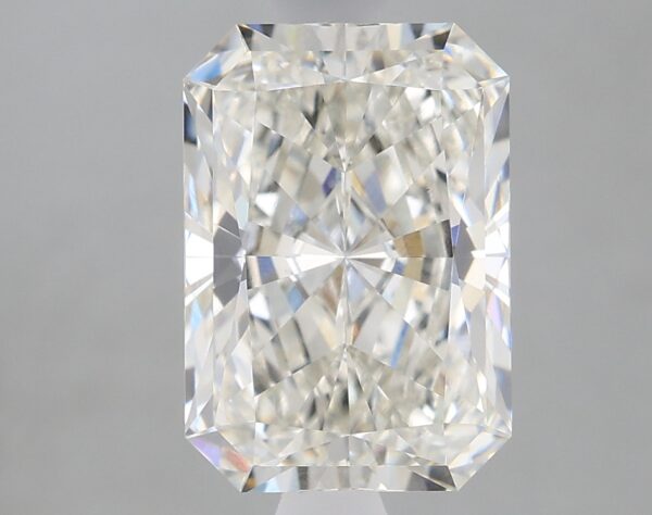 1.85 carat, H colour, VS1 clarity, Radiant shape, Lab Grown Diamond.