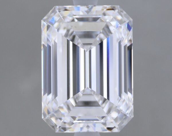 2.81 carat, D colour, VS1 clarity, Emerald shape, Lab Grown Diamond.