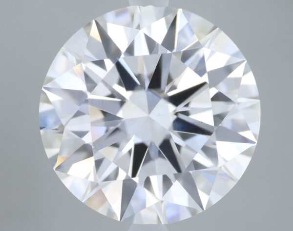 5.6 carat, F colour, VS1 clarity, Round shape, Lab Grown Diamond.