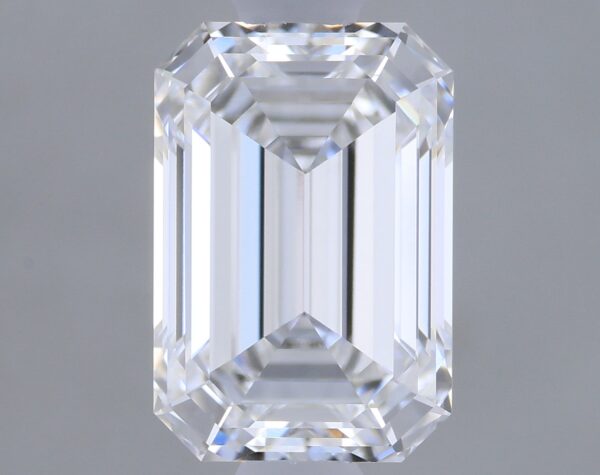 1.09 carat, D colour, IF clarity, Emerald shape, Lab Grown Diamond.