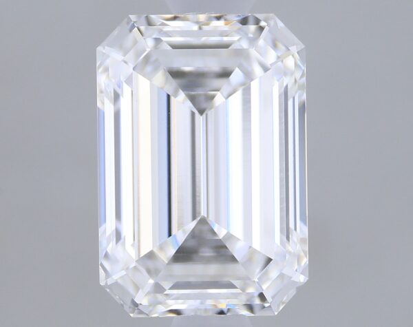 1.08 carat, D colour, VVS2 clarity, Emerald shape, Lab Grown Diamond.