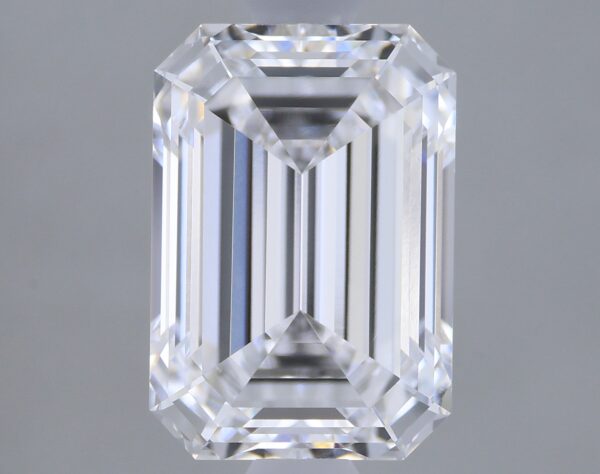 1.57 carat, D colour, VVS2 clarity, Emerald shape, Lab Grown Diamond.