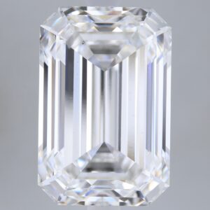 5.59 carat, E colour, VS1 clarity, Emerald shape, Lab Grown Diamond.