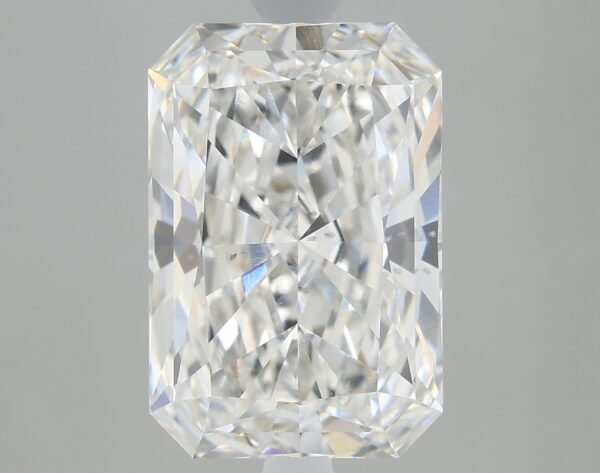 2.68 carat, F colour, VS2 clarity, Radiant shape, Lab Grown Diamond.