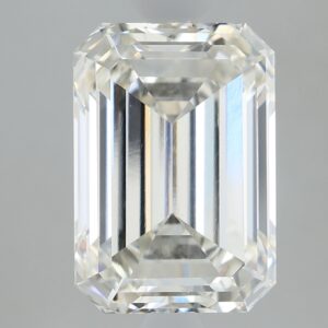 3.18 carat, H colour, VS1 clarity, Emerald shape, Lab Grown Diamond.