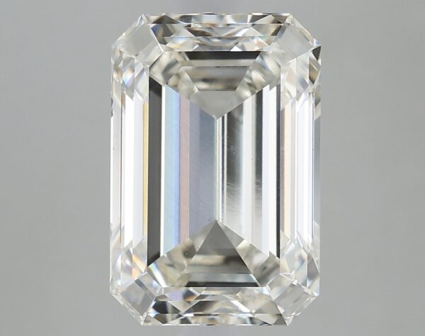 3.04 carat, H colour, VS1 clarity, Emerald shape, Lab Grown Diamond.