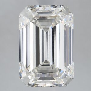 3.2 carat, G colour, VS2 clarity, Emerald shape, Lab Grown Diamond.