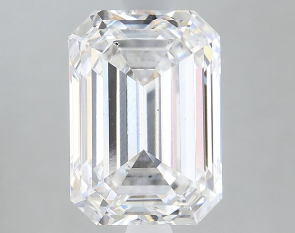 2.72 carat, E colour, VS2 clarity, Emerald shape, Lab Grown Diamond.