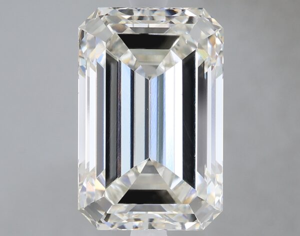 5.06 carat, H colour, VS1 clarity, Emerald shape, Lab Grown Diamond.