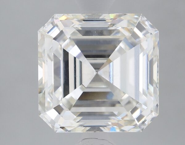 3.04 carat, H colour, VS1 clarity, Asscher shape, Lab Grown Diamond.
