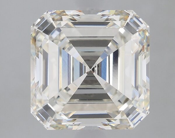 3.01 carat, H colour, VS1 clarity, Asscher shape, Lab Grown Diamond.