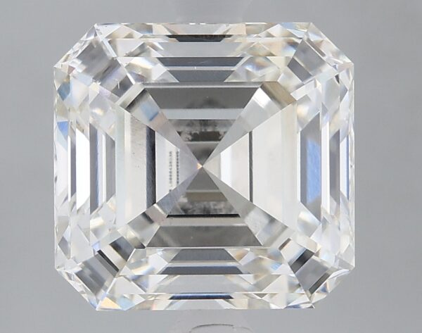 3.03 carat, H colour, VS1 clarity, Asscher shape, Lab Grown Diamond.