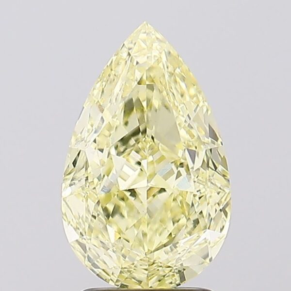 2.72 carat,  colour, VVS2 clarity, Pear shape, Lab Grown Diamond.