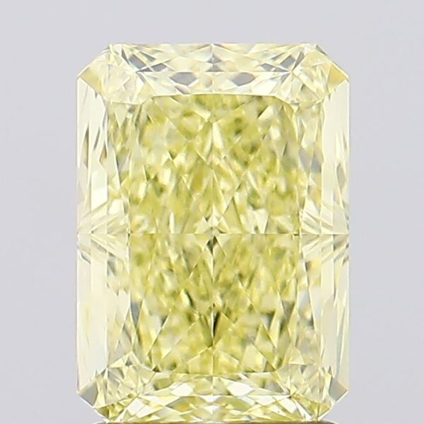 2.26 carat,  colour, VVS2 clarity, Radiant shape, Lab Grown Diamond.