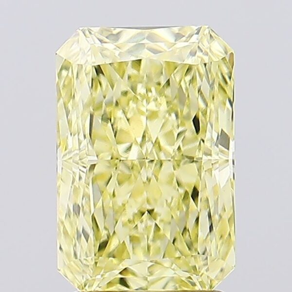 2.59 carat,  colour, VVS2 clarity, Radiant shape, Lab Grown Diamond.