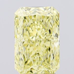 2.59 carat,  colour, VVS2 clarity, Radiant shape, Lab Grown Diamond.