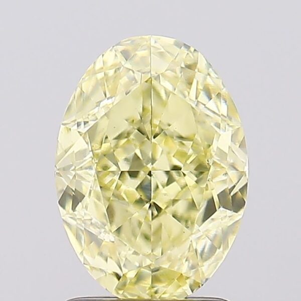 2.11 carat,  colour, VS1 clarity, Oval shape, Lab Grown Diamond.