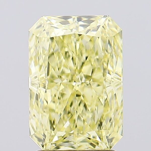 2.58 carat,  colour, VS1 clarity, Radiant shape, Lab Grown Diamond.