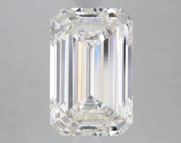 3.68 carat, G colour, VVS2 clarity, Emerald shape, Lab Grown Diamond.