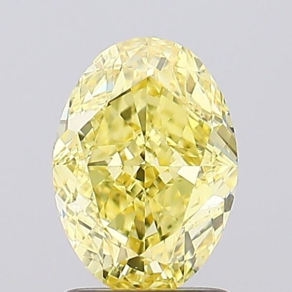 1.72 carat,  colour, VS1 clarity, Oval shape, Lab Grown Diamond.