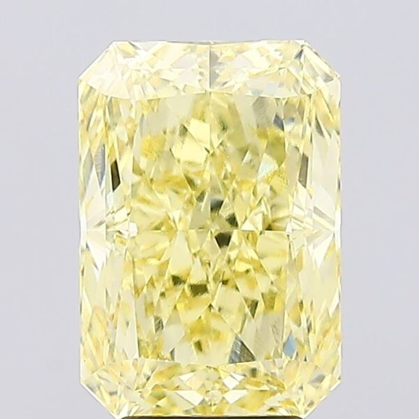 4.57 carat,  colour, VVS2 clarity, Radiant shape, Lab Grown Diamond.