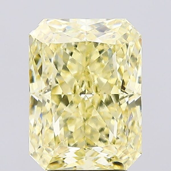4.08 carat,  colour, VVS2 clarity, Radiant shape, Lab Grown Diamond.
