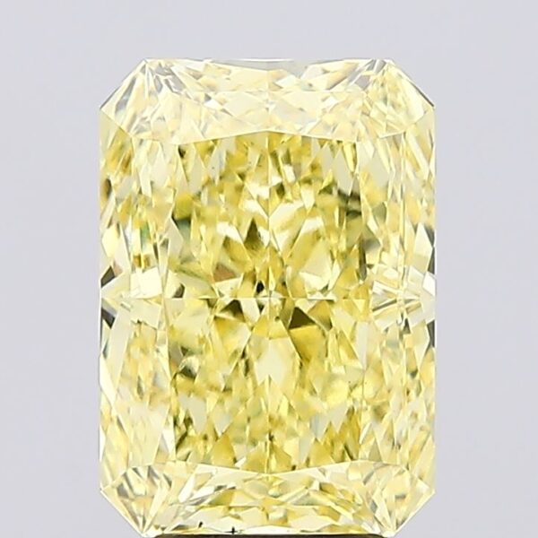 4.5 carat,  colour, VS1 clarity, Radiant shape, Lab Grown Diamond.